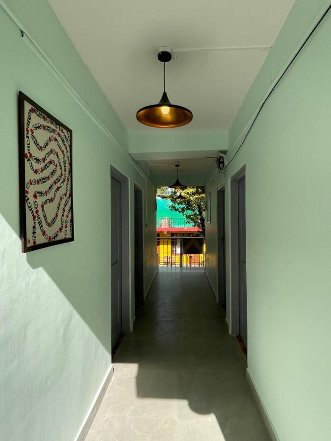 מקלוד גאנג' Eevolve Dharamkot - An Eco Hostel מראה חיצוני תמונה
