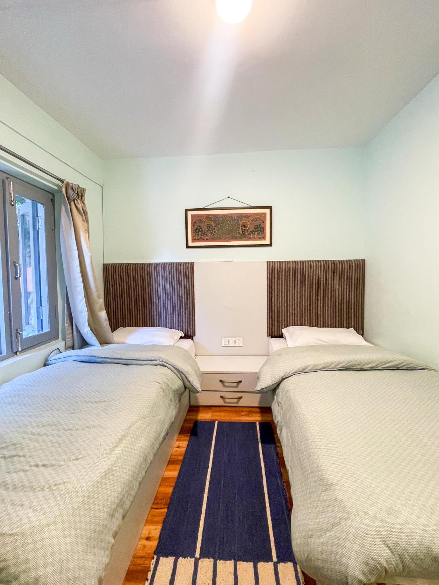 מקלוד גאנג' Eevolve Dharamkot - An Eco Hostel מראה חיצוני תמונה