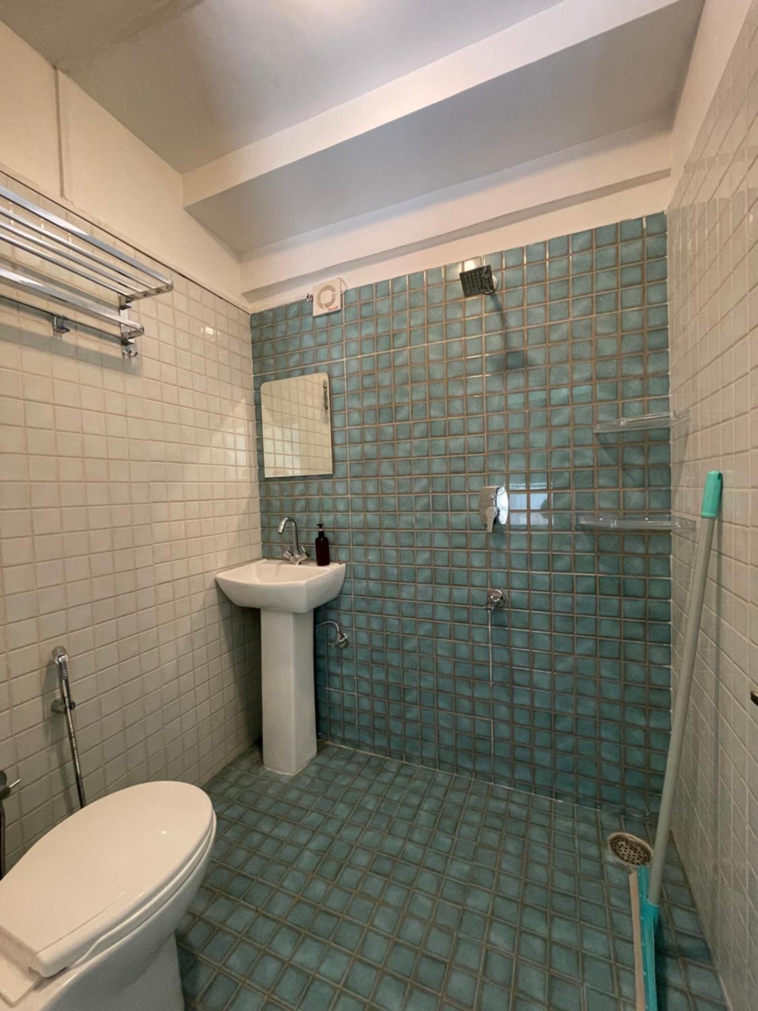 מקלוד גאנג' Eevolve Dharamkot - An Eco Hostel מראה חיצוני תמונה