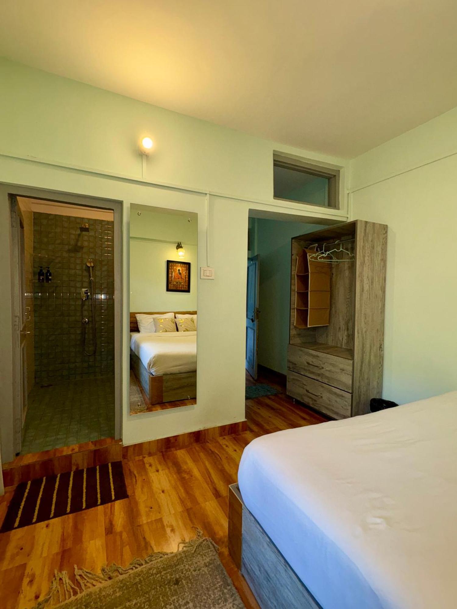 מקלוד גאנג' Eevolve Dharamkot - An Eco Hostel מראה חיצוני תמונה