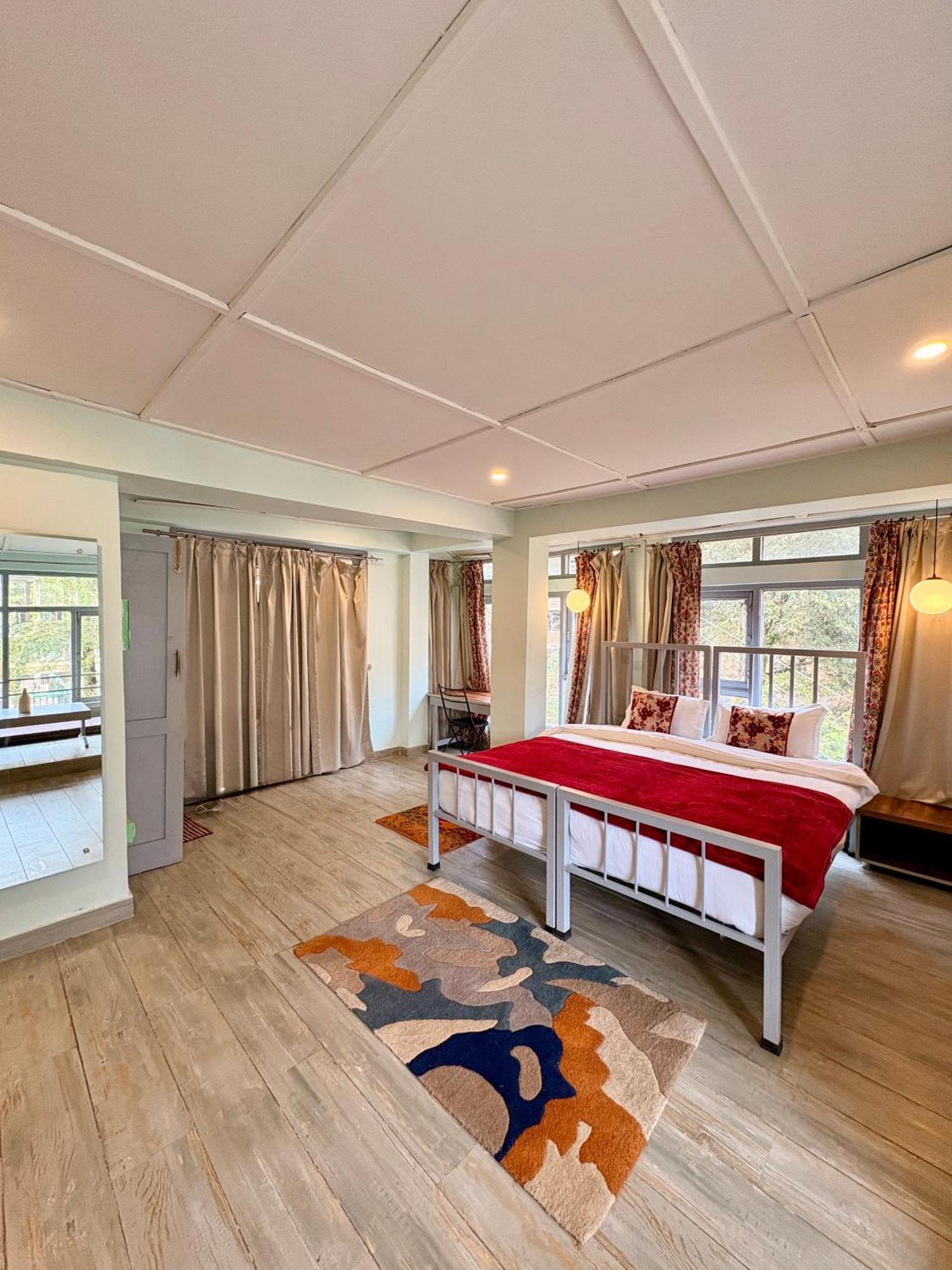 מקלוד גאנג' Eevolve Dharamkot - An Eco Hostel מראה חיצוני תמונה